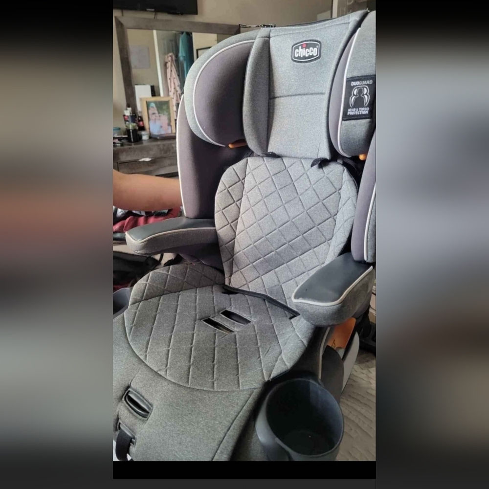 Chicco Myfit Zip Harness Plus Booster Seat